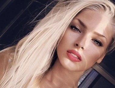 Alena Shishkova: Η 24χρονη καλλονή που δηλώνει ευτυχισμένη στο πλευρό 17χρονου γιου Ρώσου Κροίσου